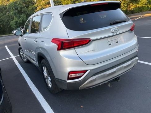 Used 2019 Hyundai Santa Fe SE FWD image 8