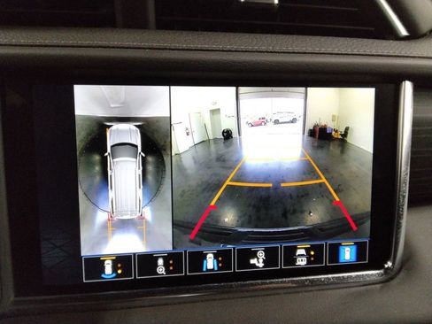 Used 2022 GMC Yukon Denali image 27