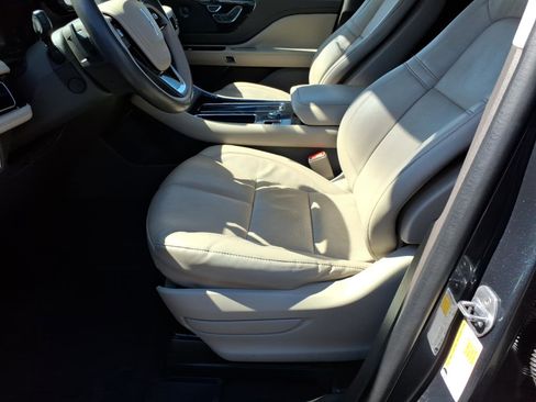 Used 2023 Lincoln Aviator Grand Touring w/ Elements Package Plus image 14