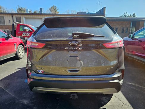 Used 2022 Ford Edge SEL w/ Convenience Package AWD/4WD image 8