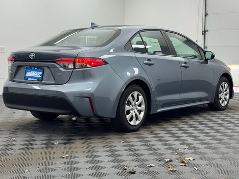 Used 2025 Toyota Corolla LE FWD image 15