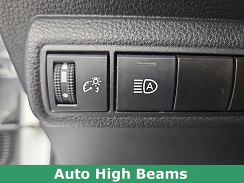 Used 2022 Toyota Corolla LE image 21