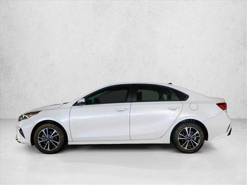 Used 2024 Kia Forte LXS w/ LXS Technology Package image 8