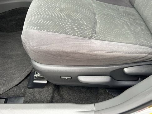 Used 2012 Toyota Prius V Three image 19