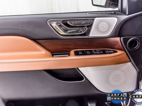 Used 2021 Lincoln Navigator Reserve w/ Luxury Package image 24