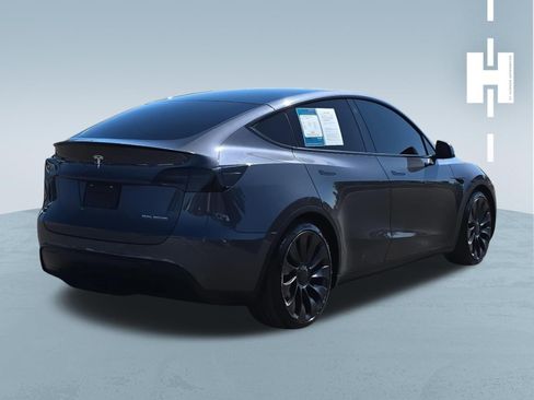 Used 2021 Tesla Model Y Performance image 3