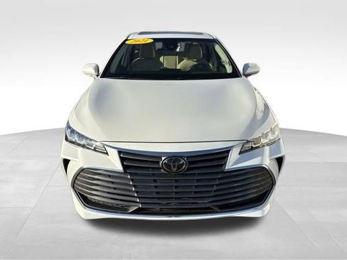 Used 2021 Toyota Avalon XLE image 7