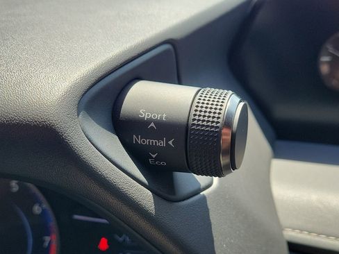 Used 2021 Lexus UX 200 FWD image 29