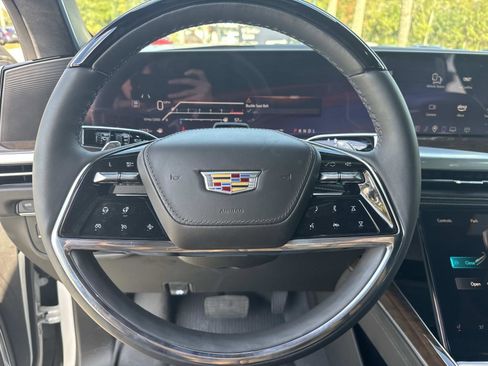 New 2025 Cadillac Escalade Sport Platinum w/ LPO, Floor Liner Package image 33