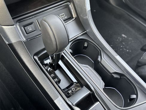 Used 2025 Subaru Ascent Bronze Edition image 23