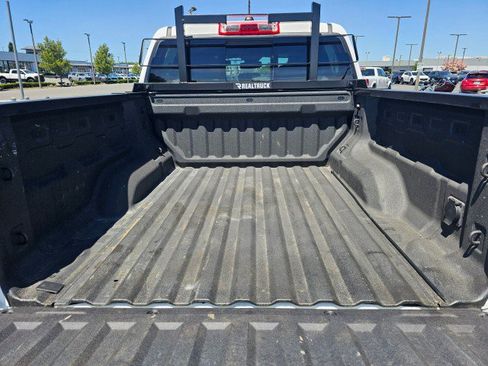 Used 2024 GMC Canyon Elevation w/ Convenience Package AWD/4WD image 18