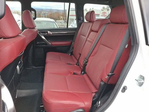 Certified 2023 Lexus GX 460 Premium image 8