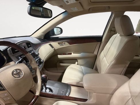 Used 2012 Toyota Avalon Limited FWD image 10