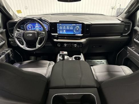 Used 2023 Chevrolet Silverado 1500 RST w/ Z71 Off-Road Package AWD/4WD image 21