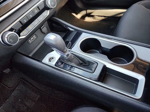 Used 2024 Nissan Altima 2.5 SV image 12