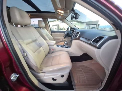 Used 2018 Jeep Grand Cherokee Limited w/ Luxury Group II image 14