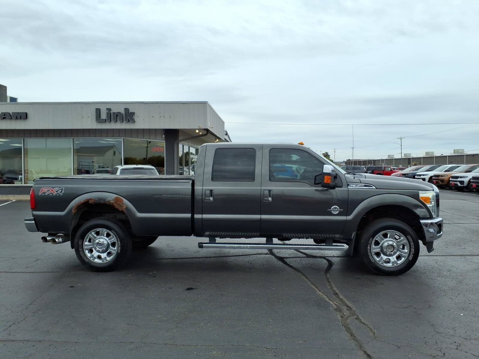 Used 2016 Ford F350 Lariat w/ Chrome Package AWD/4WD image 2
