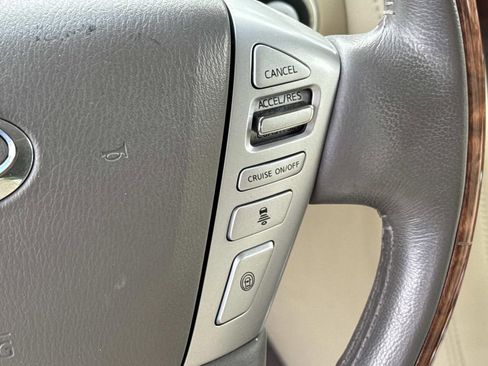 Used 2017 INFINITI QX80 2WD w/ Deluxe Technology Package image 26
