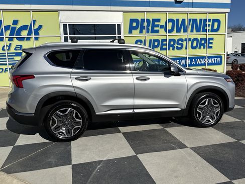 Used 2021 Hyundai Santa Fe Limited w/ Cargo Package image 11