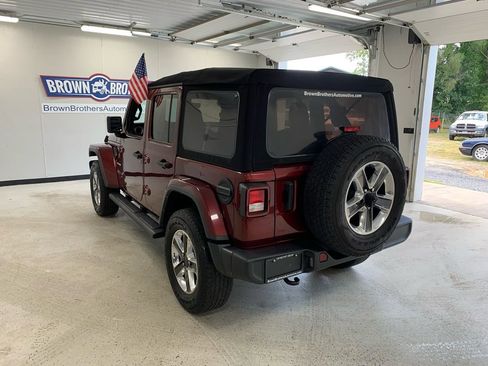 Used 2021 Jeep Wrangler Unlimited Sahara image 4