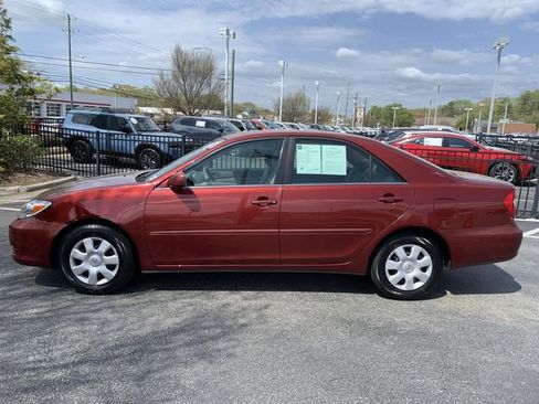 Used 2004 Toyota Camry LE image 5