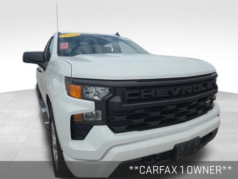 Used 2023 Chevrolet Silverado 1500 Custom AWD/4WD image 2