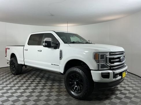 Used 2022 Ford F350 Platinum AWD/4WD image 3