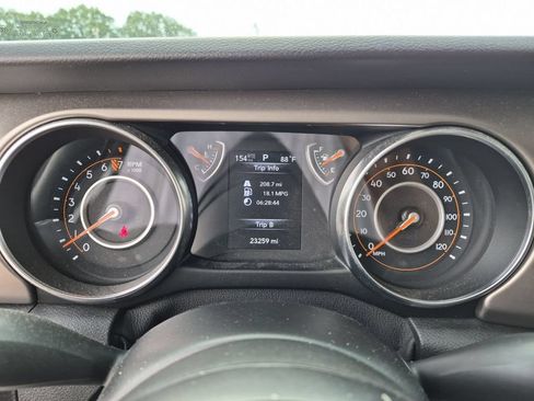Used 2021 Jeep Gladiator Sport w/ Trailer Tow Package AWD/4WD image 19