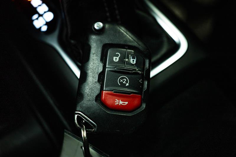 Used 2023 Jeep Wrangler Unlimited Sahara w/ Cold Weather Group AWD/4WD image 20
