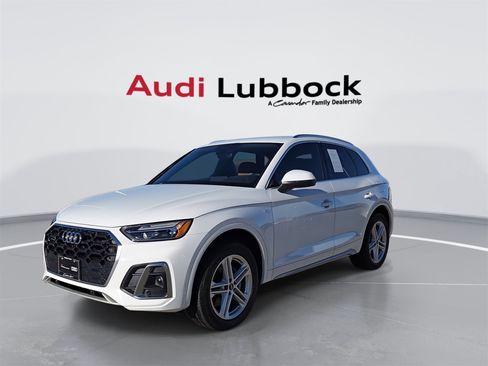 Certified 2024 Audi Q5 e Premium image 3