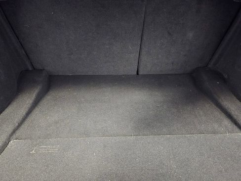 Used 2018 Tesla Model 3 Long Range RWD image 10