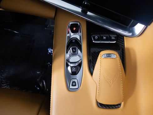 Used 2020 Chevrolet Corvette Stingray Premium Cpe w/ 3LT Preferred Equipment Group RWD image 31