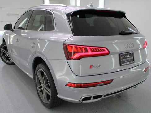 Used 2020 Audi SQ5 Premium Plus w/ Premium Plus Package image 31