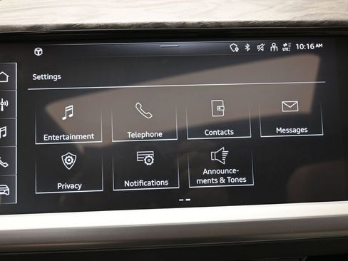 Used 2024 Audi Q4 e-tron Premium AWD/4WD image 29