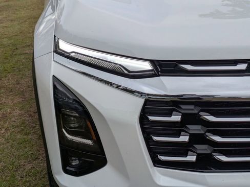 New 2026 Chevrolet Equinox LT w/ Convenience Package II AWD/4WD image 11