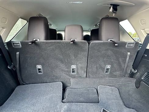 Certified 2025 Nissan Pathfinder SV AWD/4WD image 15