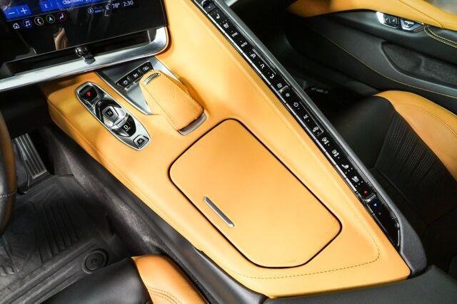 Used 2022 Chevrolet Corvette Stingray Preferred Conv w/ Z51 Performance Package RWD image 19