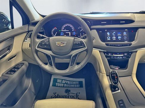 Used 2017 Cadillac XT5 Luxury w/ LPO, Wheel Lock Package AWD/4WD image 17