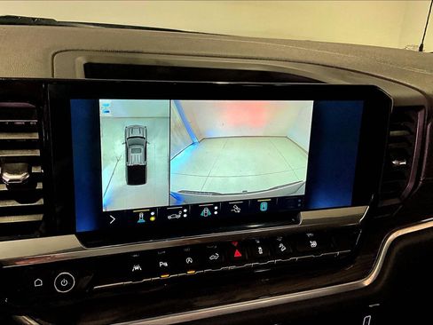 Used 2022 Chevrolet Silverado 1500 RST image 15