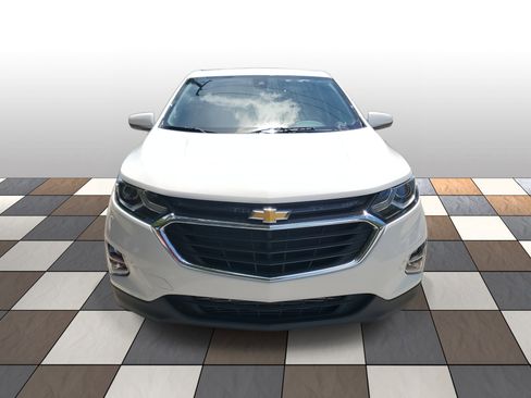 Used 2020 Chevrolet Equinox LT image 2