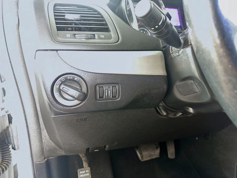 Used 2019 Dodge Grand Caravan GT FWD image 16