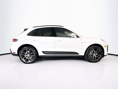 Used 2023 Porsche Macan Turbo AWD/4WD image 34