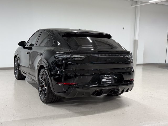 Certified 2023 Porsche Cayenne GTS AWD/4WD image 3