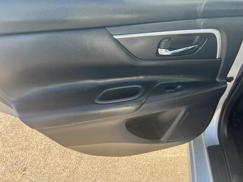 Used 2017 Nissan Altima 2.5 SV FWD image 18
