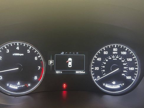 Used 2015 Hyundai Genesis 3.8 AWD/4WD image 15