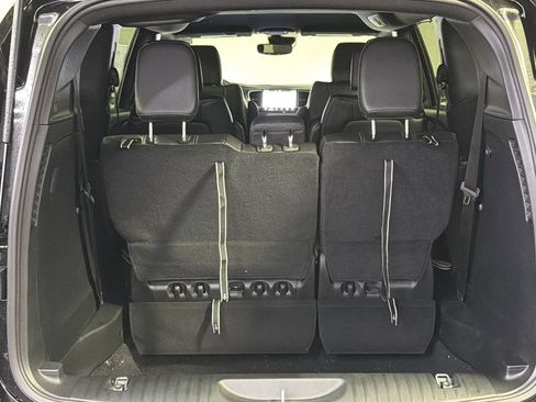 New 2026 Chrysler Pacifica Select FWD image 7