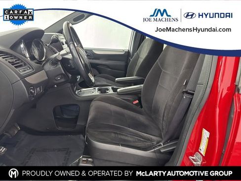 Used 2014 Dodge Grand Caravan SXT w/ Blacktop Package image 23