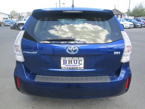 Used 2012 Toyota Prius V Two FWD image 5