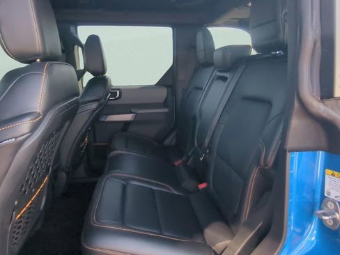 Used 2023 Ford Bronco Badlands AWD/4WD image 9