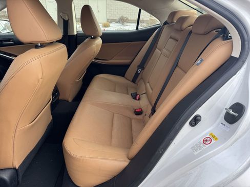 Used 2017 Lexus IS 300 AWD image 6